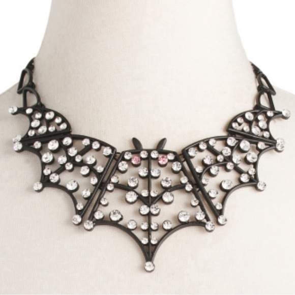 BETSEY JOHNSON Bat 🦇 Necklace NEW With Tags & Box - Picture 5 of 7